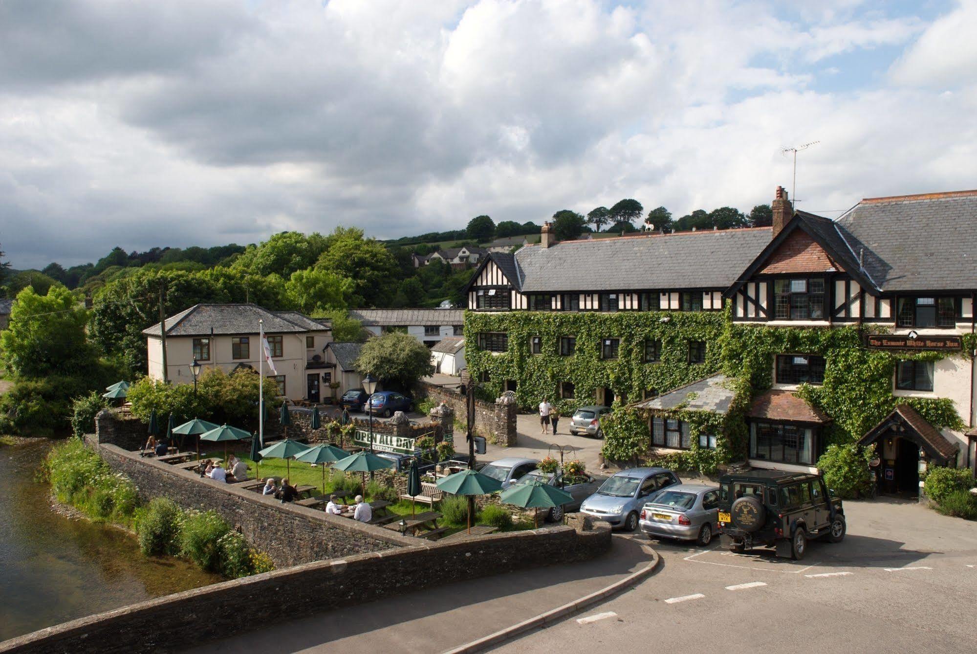 Exmoor White Horse 3*